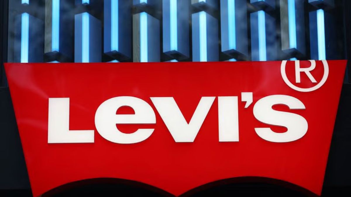 Levi’s MANTRA partnership, the blunt time