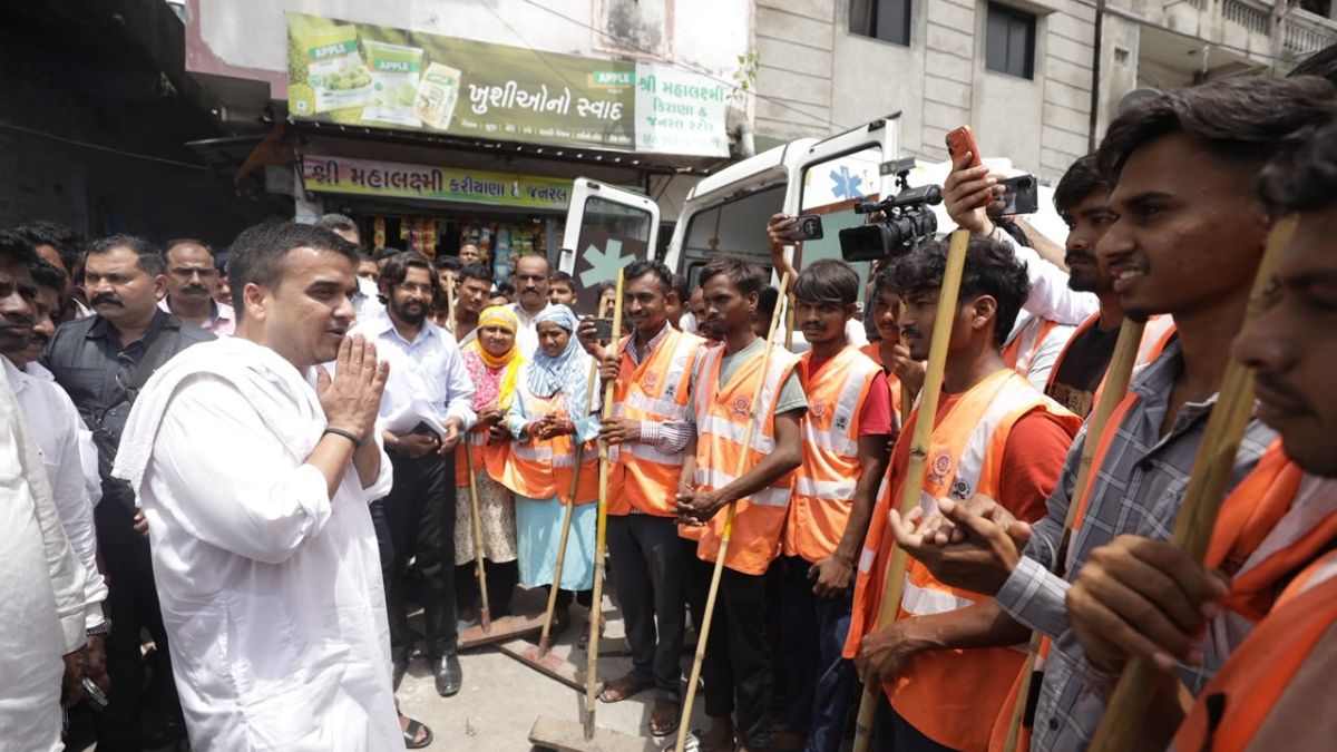 Surat flood accountability, the blunt times