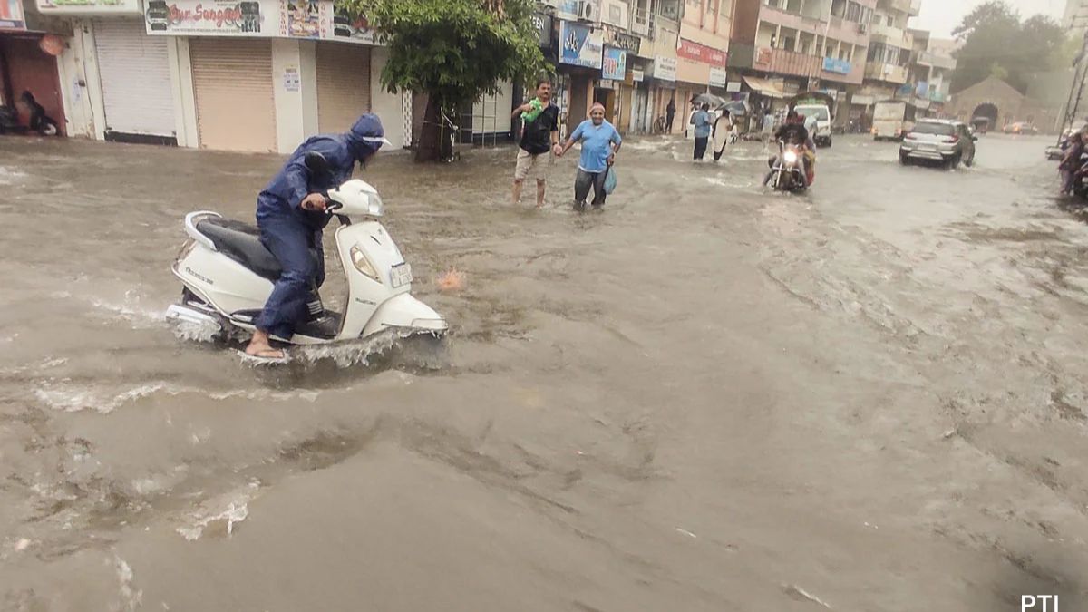Umargam rainfall record, the blunt times