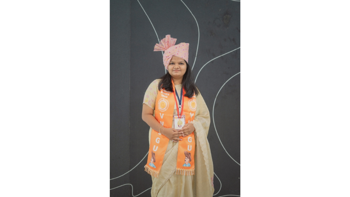 VNSGU 59th Convocation: Aarvee Surendra Agrawal Wins Gold Medal-TBT