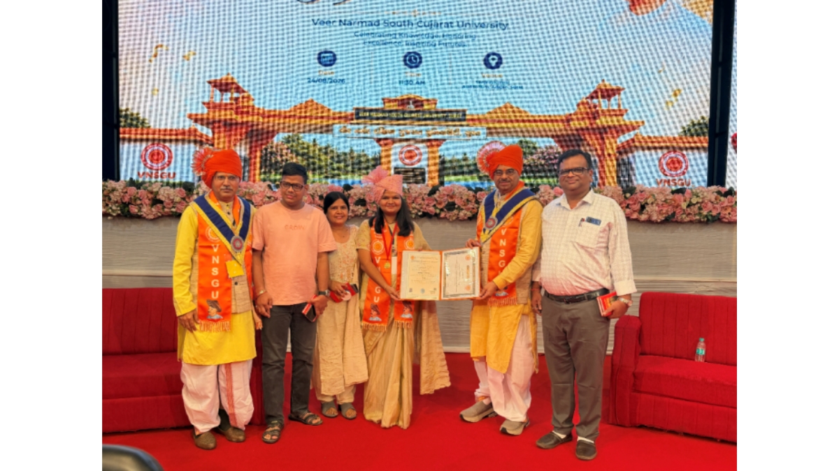 VNSGU 59th Convocation: Aarvee Surendra Agrawal Wins Gold Medal-TBT