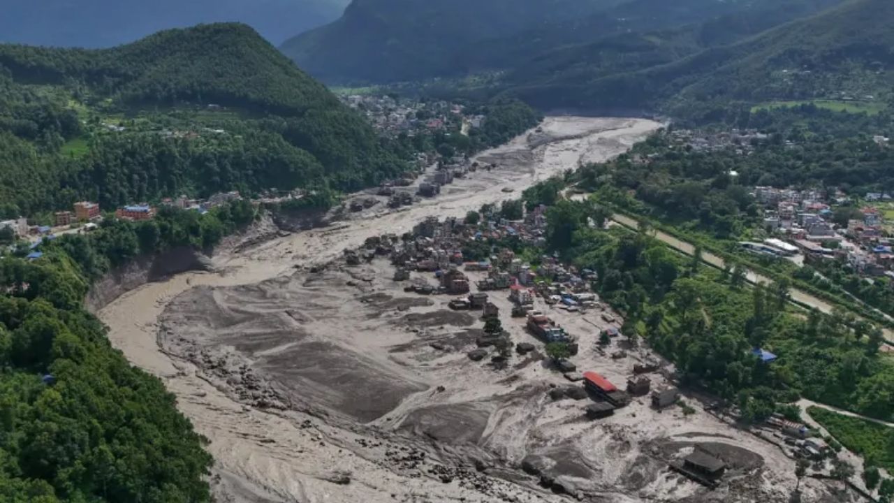 Nepal Floods: 12 Gujarat Pilgrims Missing Gujarat pilgrims missing in Nepal floods, the blunt times