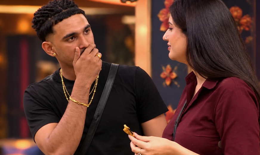 Bigg Boss 20: Isha Rikhi Gets Awkward After Yung DSAโs โBadshahโ Remark, Says โBas Yeh Hi Nahi Bola Karoโ Bigg Boss 20: Isha Rikhi Gets Awkward After Yung DSAโs โBadshahโ