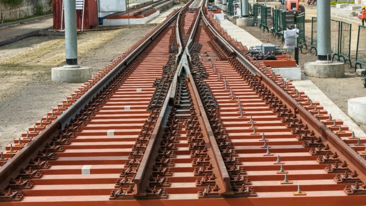 Mumbai Ahmedabad Bullet Train movable crossings, the blunt times