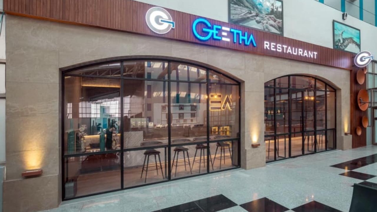Geetha Restaurant Surat food safety, the blunt times