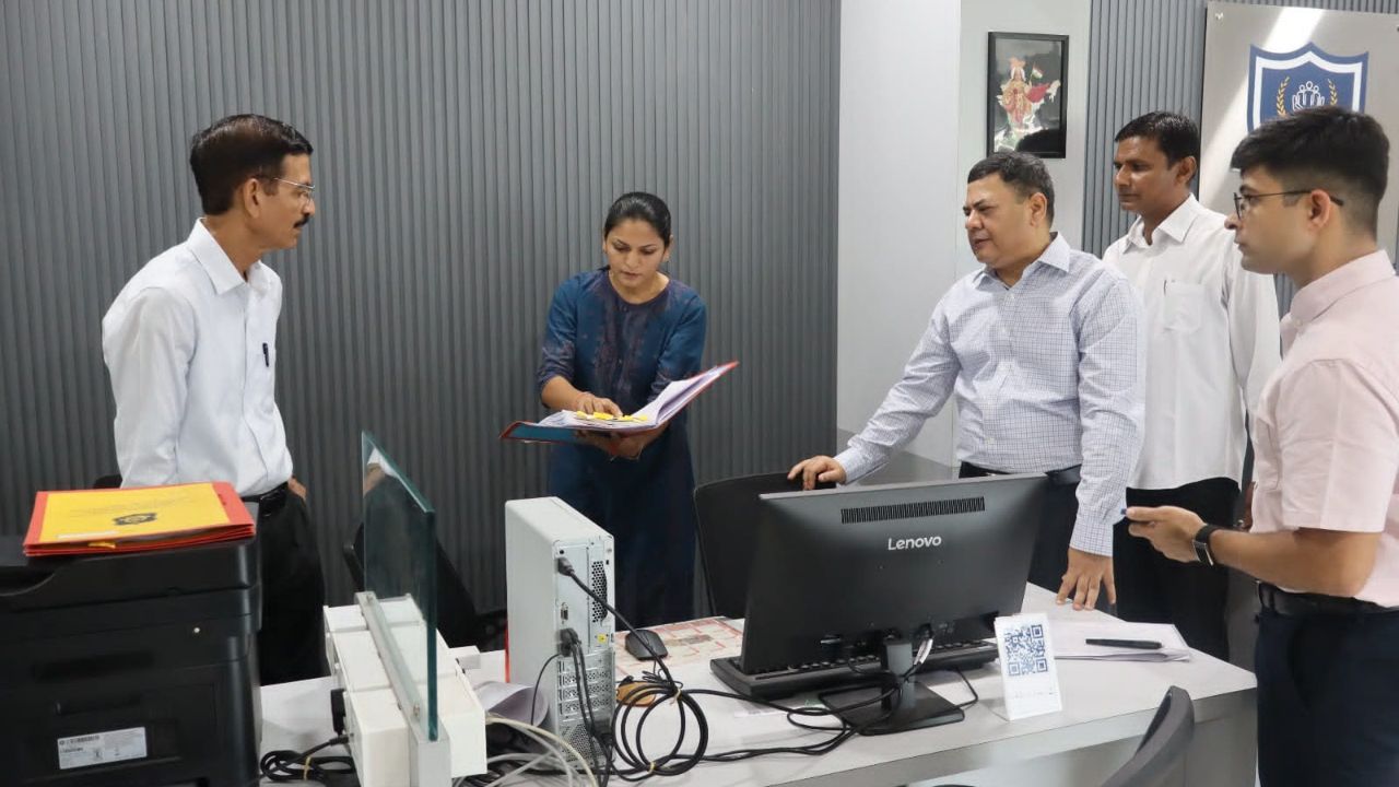 Gujarat DGP Public Relations Centre, the blunt times
