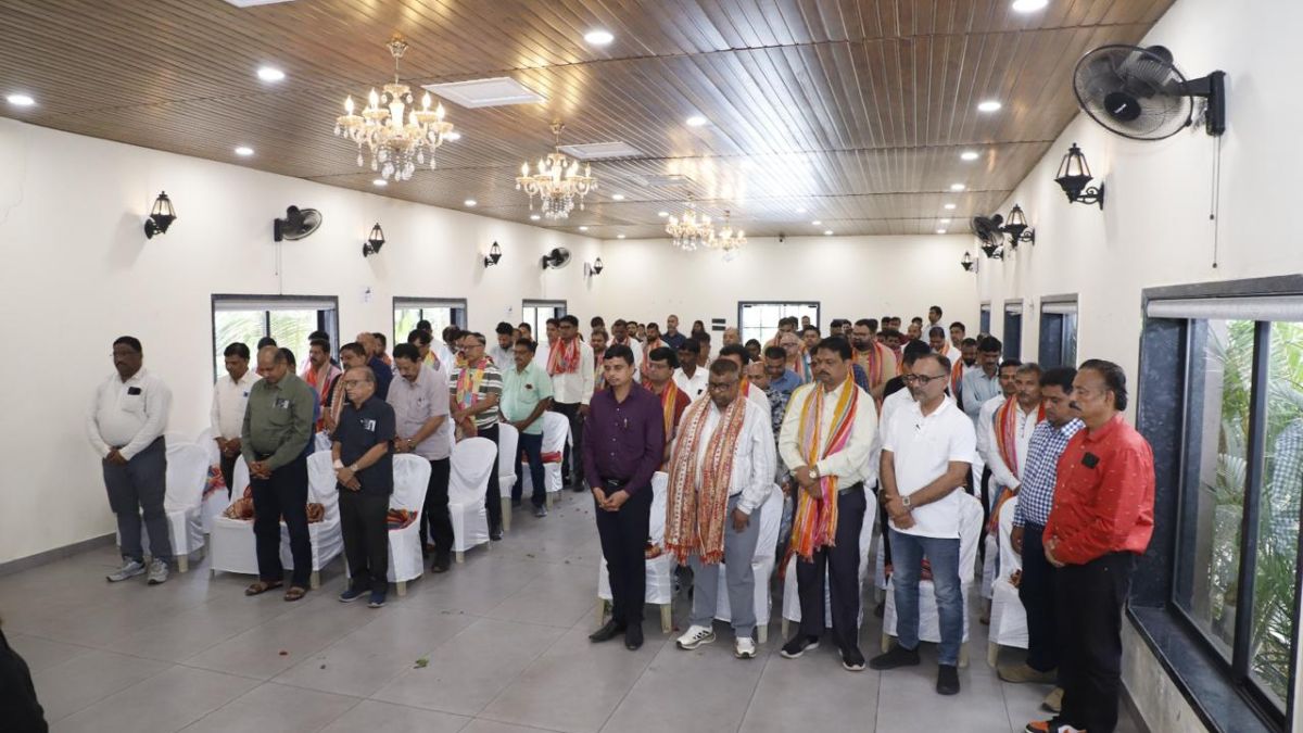 Gujarat High Court bench in Surat, the blunt times