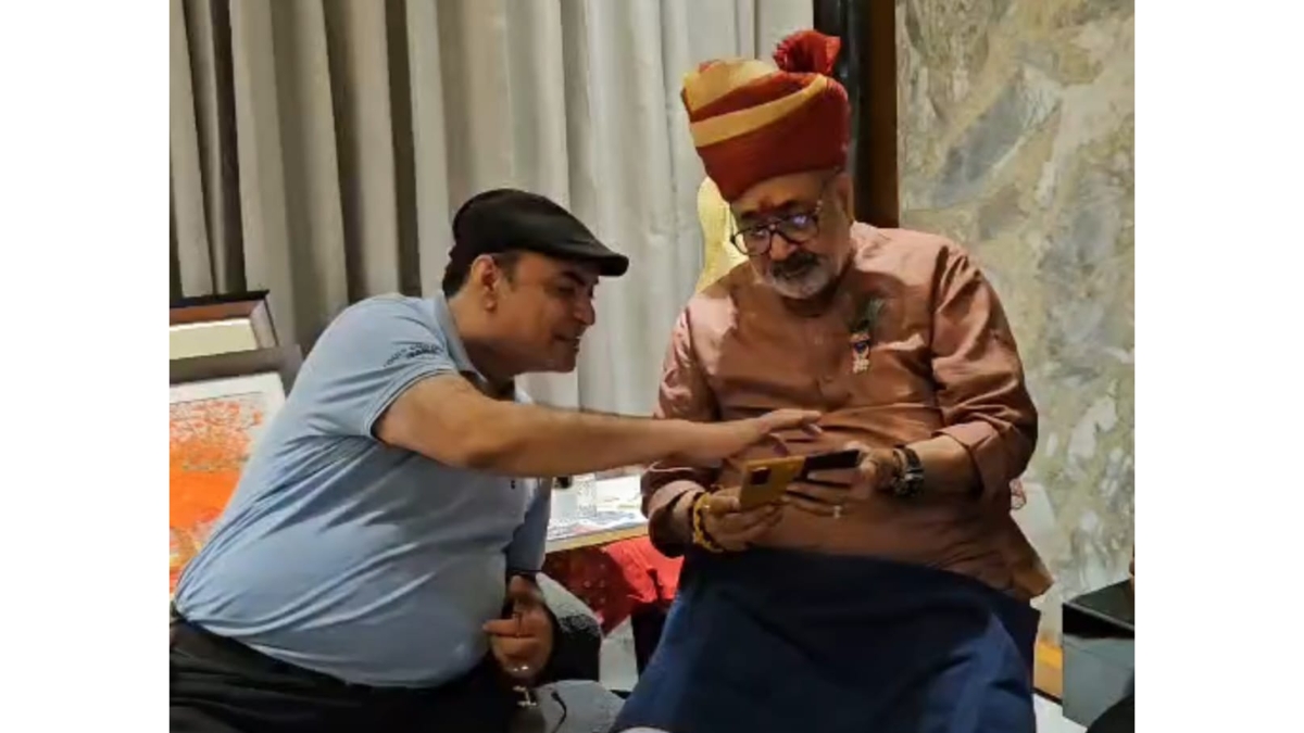 Giriraj Singh Expresses Interest in Alliance Machine’s Embroidery Technology and Employment Potential-TBT